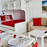 Red Berry Sarande