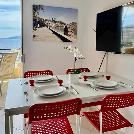 Apartament Red Berry