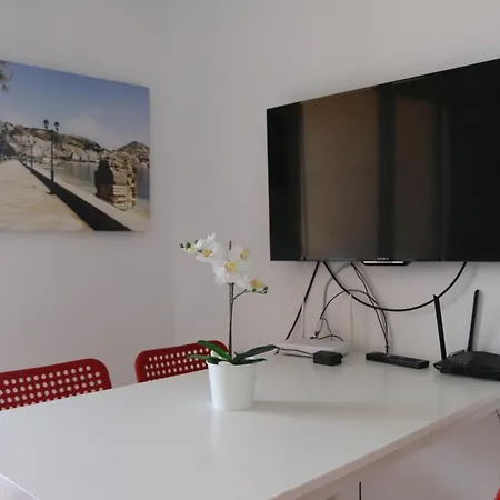 Apartment Red Berry Sarande