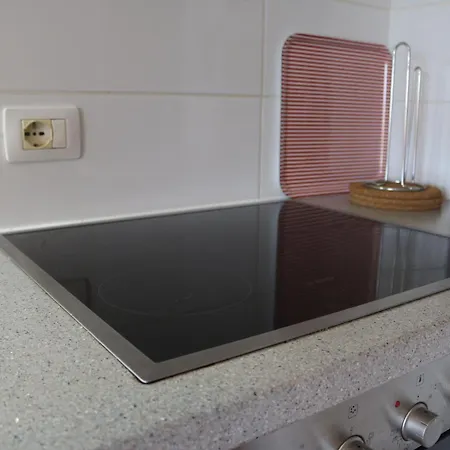 Red Berry Apartment *
