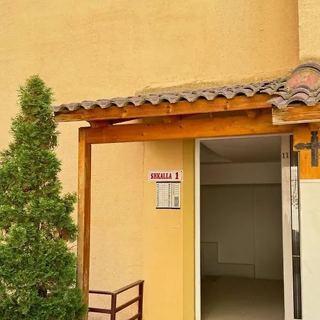 Apartment Red Berry Sarande